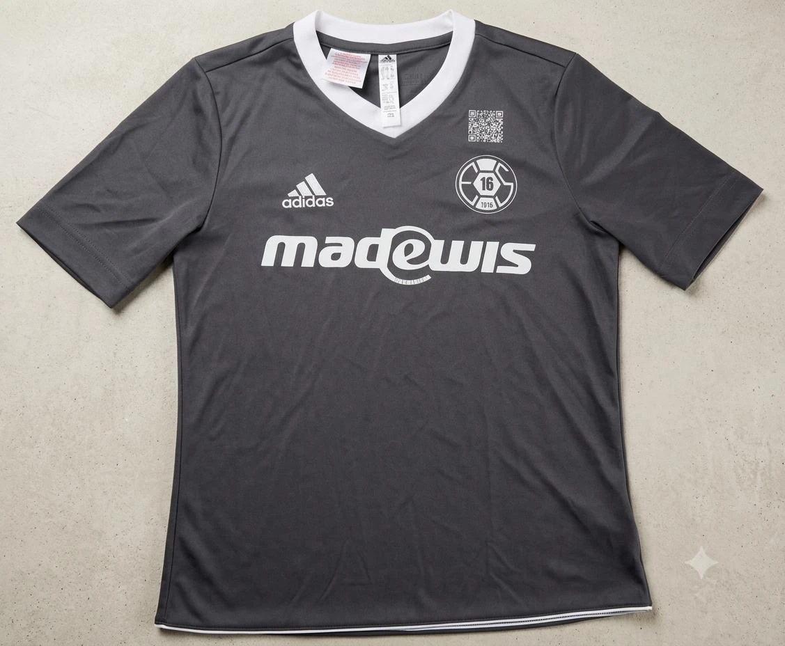 Lot of 4 Adidas Sports / Football Jerseys for Children (9-10 years / 140 cm) Sponsor – photo 8